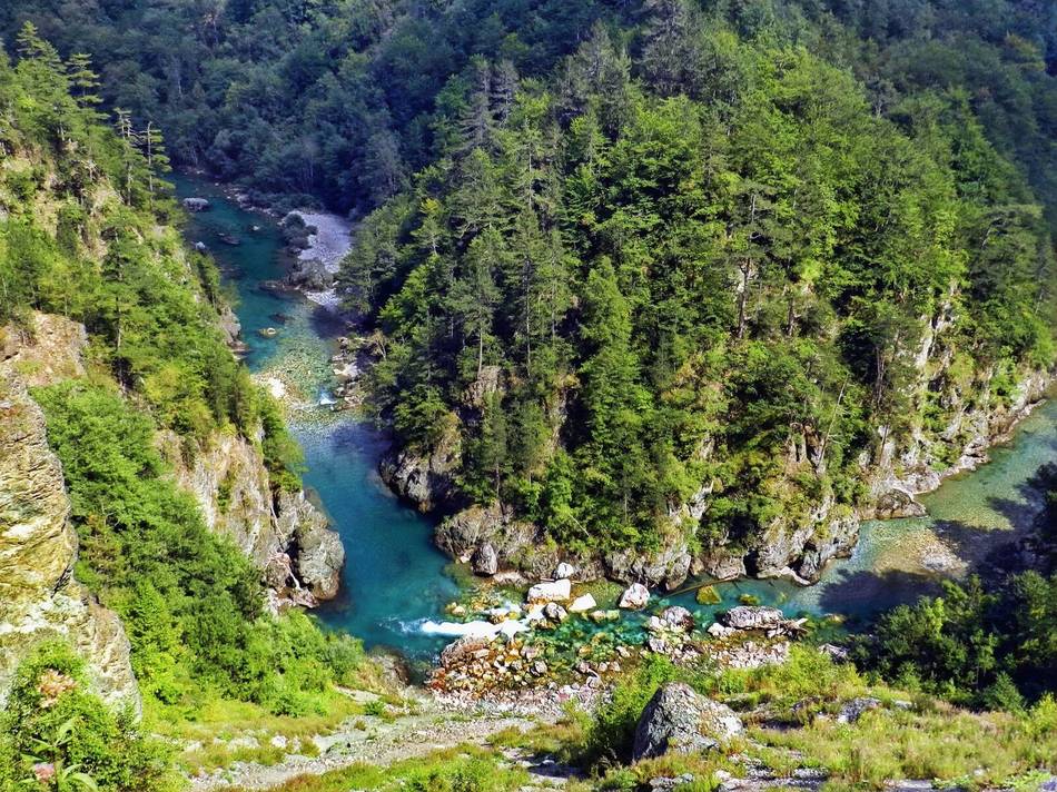 The turquoise waters of the Tara